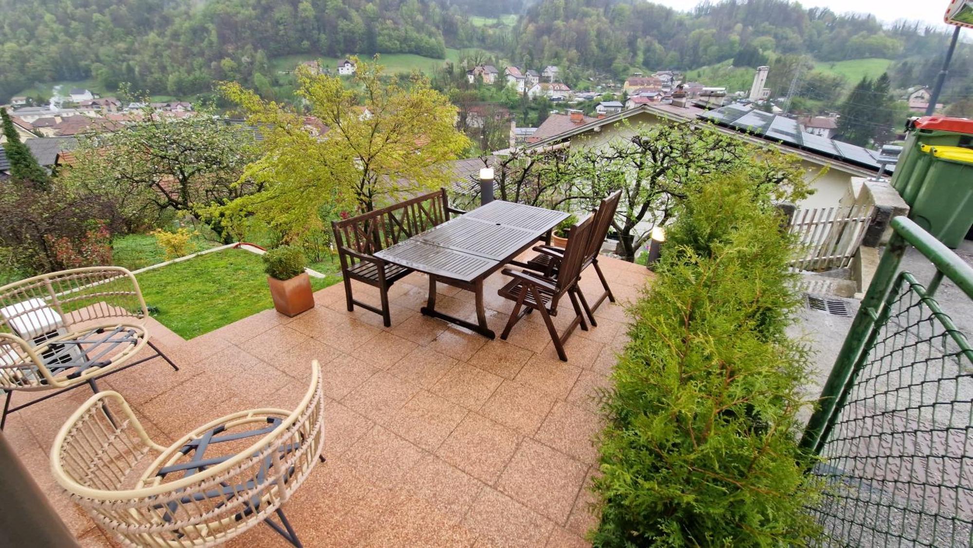 Bergmannhaus Villa Zagorje ob Savi Luaran gambar